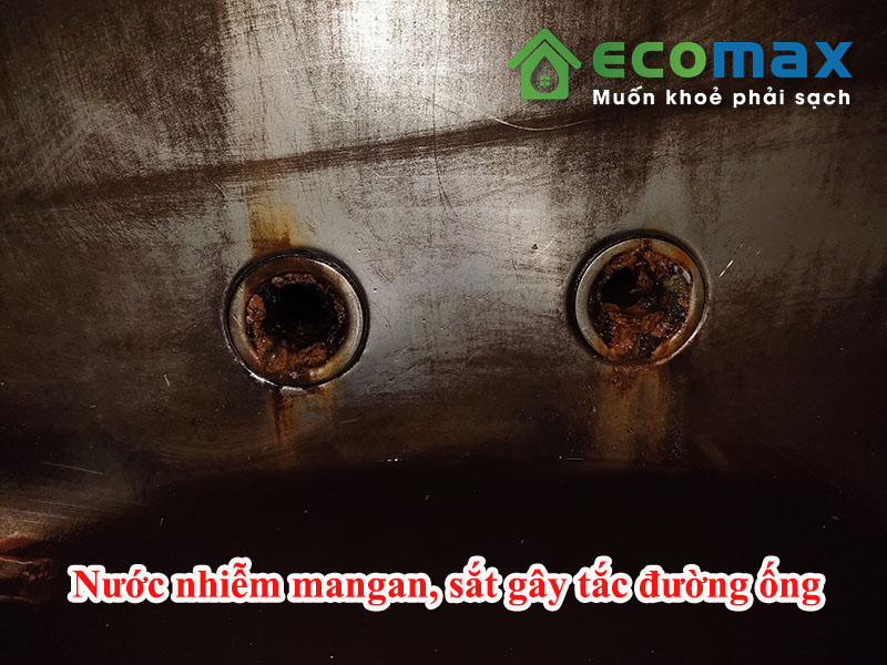 Ảnh hưởng nguồn nước nhiễm mangan và sắt gây tắc đường ống