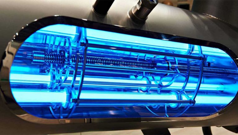 Đèn chiếu tia UV-C hãng AquaPro
